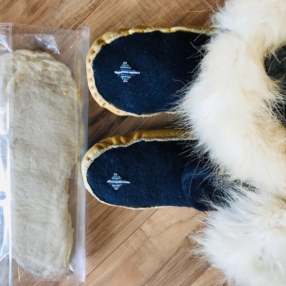 Indigenous Vintage Hand crafted bootie leather/felt/fur/beaded. Men 10.5 Lady 11 - Picture 9 of 14